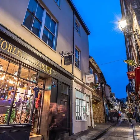 Appartement Luxury Opposite The Shambles *