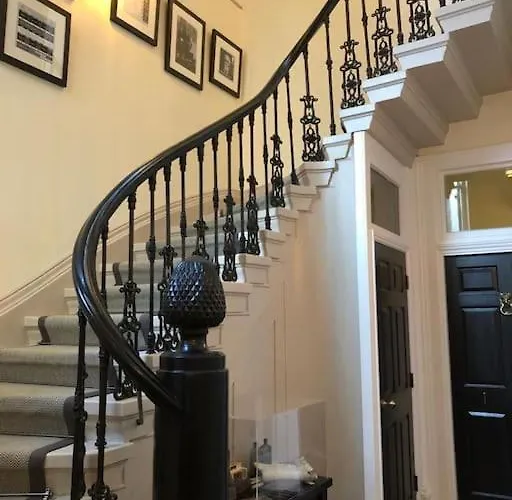 Luxury Opposite The Shambles *